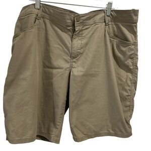 QUECHUA Men's Lightweight 11" Inseam Outdoor Hiking Casual Tan Shorts - XL-2XL